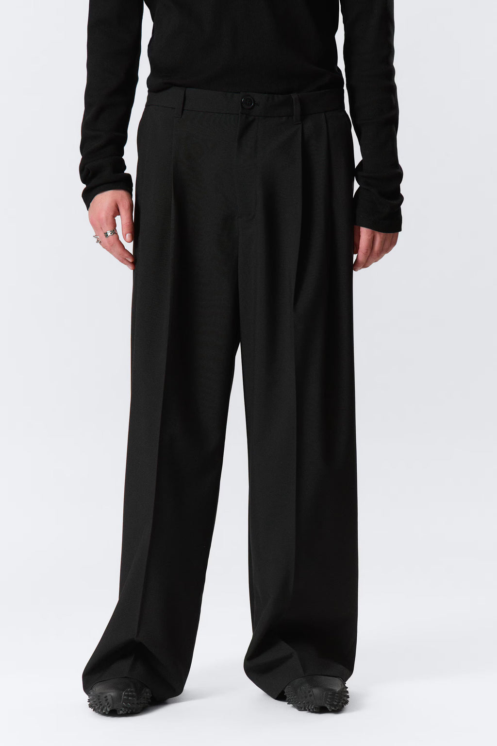 Club Ninety Loose Suit Trousers