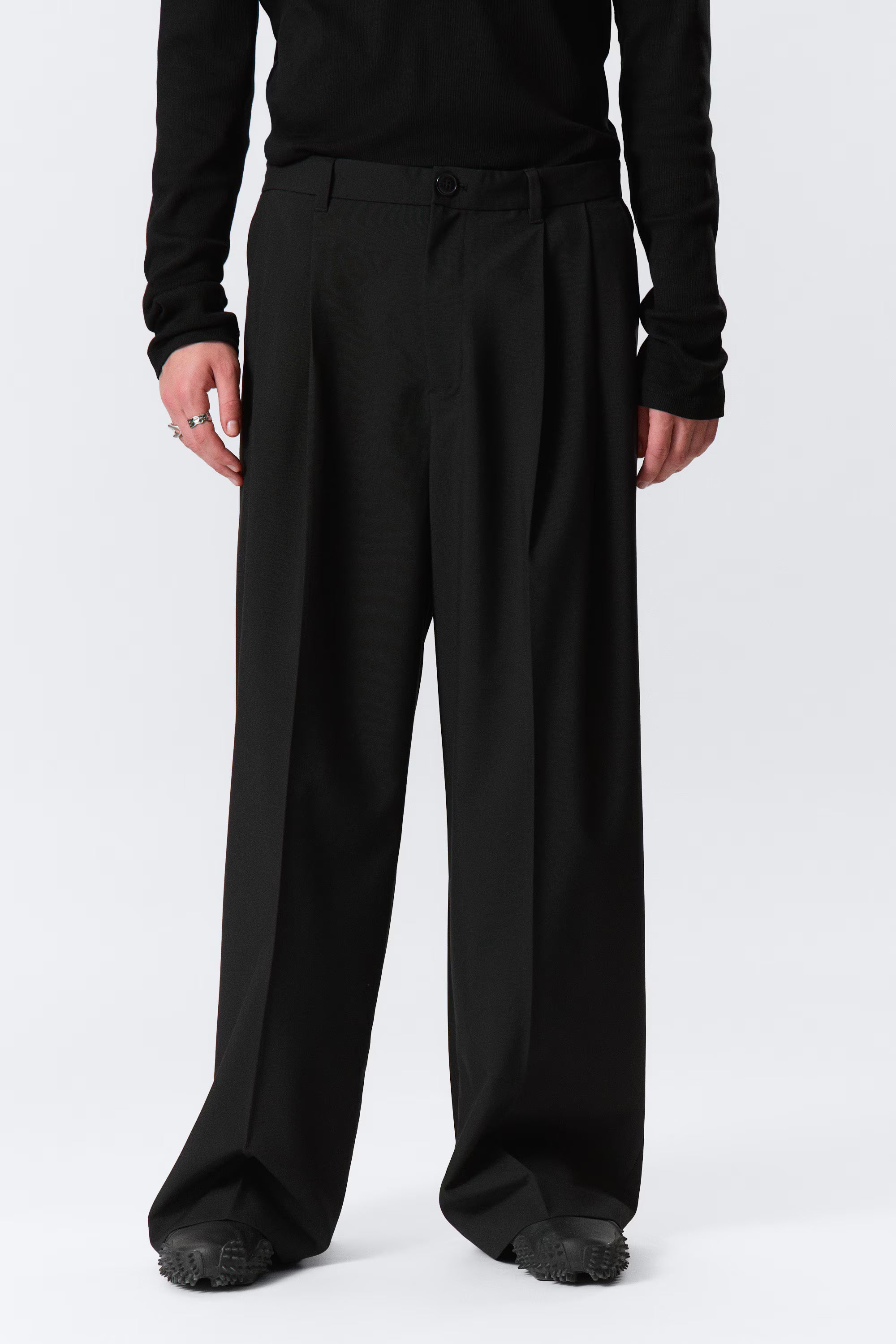 Club Ninety Loose Suit Trousers